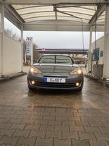 Hyundai Coupé - Hyundai Coupe mit Benzin-Antrieb: Sportwagen