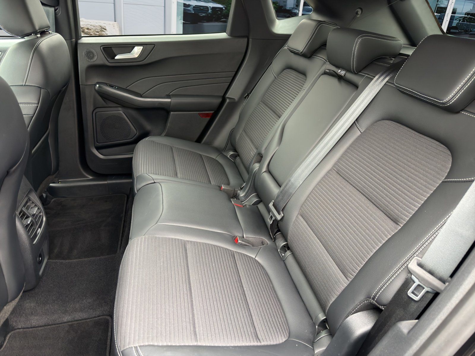 Fahrzeugabbildung Ford Kuga Hybrid Titanium X