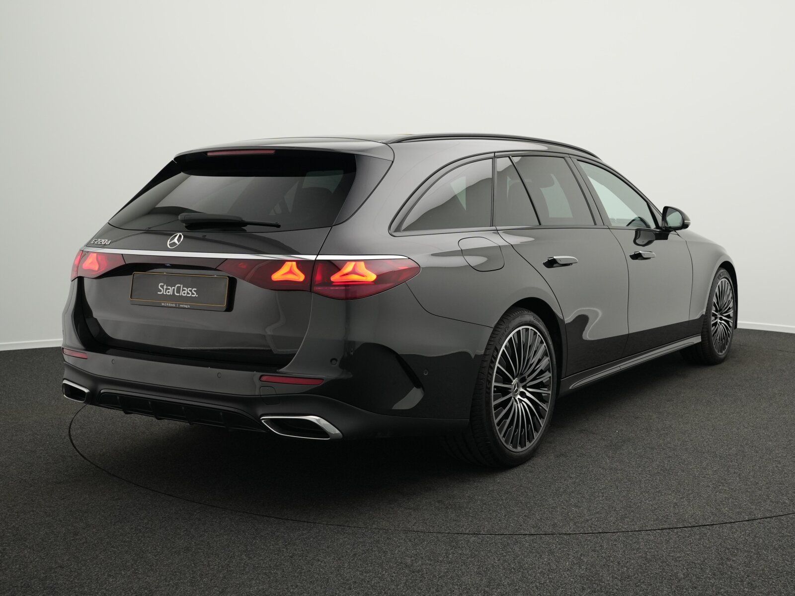 Mercedes-Benz E 220 d T-Modell AMG-Line Premium imagem 3