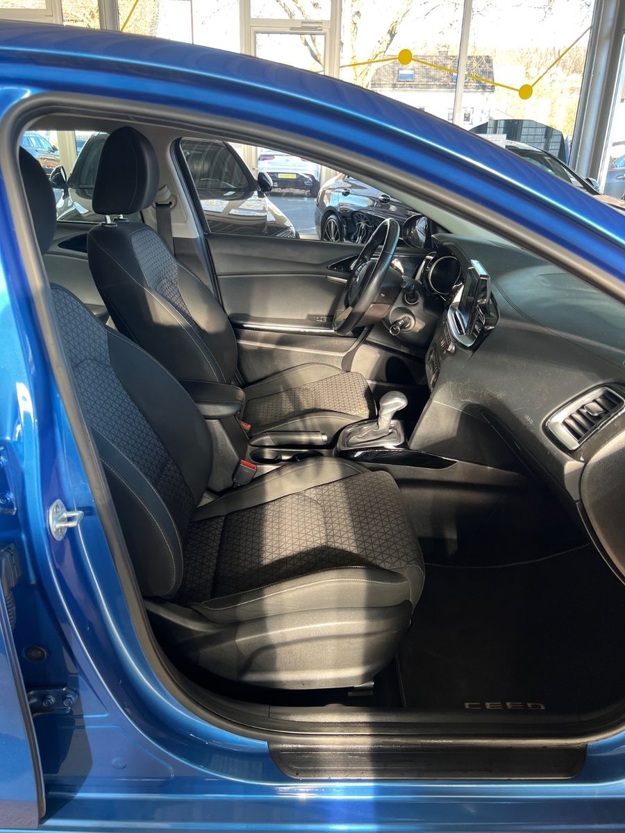 Fahrzeugabbildung Kia cee'd / Ceed 1.4 TGDI Vision * AUTOMATIK *KAMERA