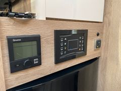 Mobilvetta I 90 KEA | Face 2 Face, Franz. Bett