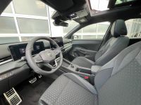 Volkswagen T-Roc 1.5 eTSI DSG R-Line PANO AHK MATRIX 4JGAR bei Autohaus Landmann & Maier OHG