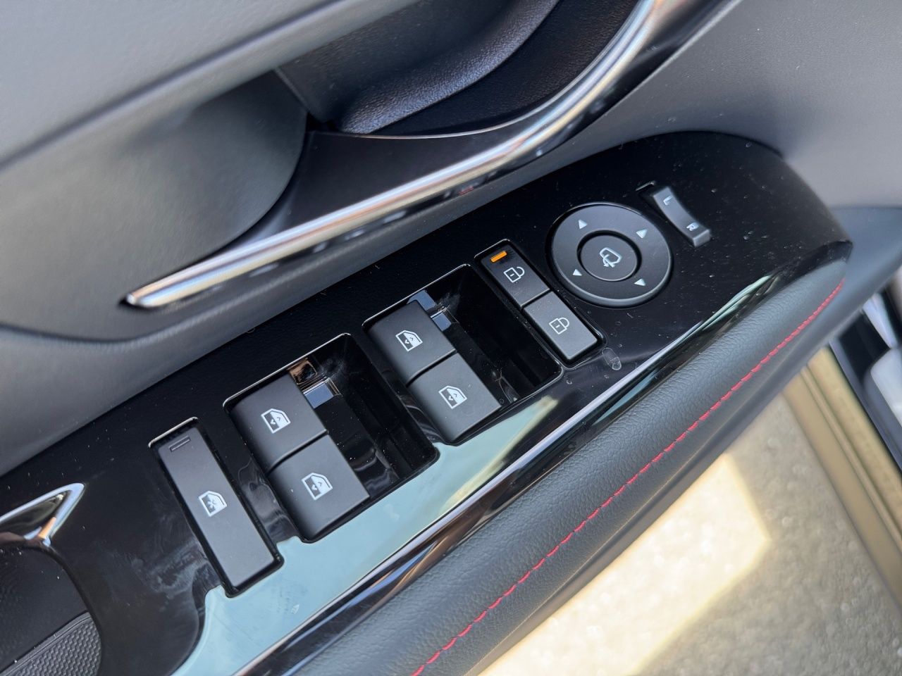 Fahrzeugabbildung Hyundai TUCSON N-LINE PANO*LED*4xSHZ*SCC*LHZ*NAVI*KEYL**