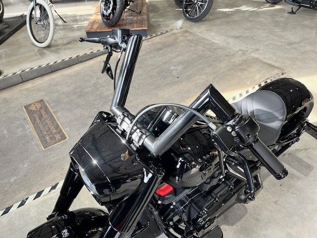 Fahrzeugabbildung Harley-Davidson FLFBS Fat Boy Custom Umbau Jekill u.v.m.