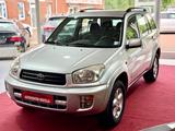 Toyota RAV 4 2.0-VVT-i 4x4 Special/ 2.Hand/Klima - gebrauchte Toyota RAV 4 aus dem Jahr 2003