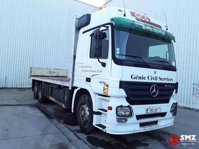 Mercedes-Benz Actros 2536 6x2 3 pedal