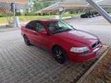 Volvo S40 1.6 - mit Klimaanlage und Schiebedach.  - gebrauchte Volvo S40 aus dem Jahr 2001