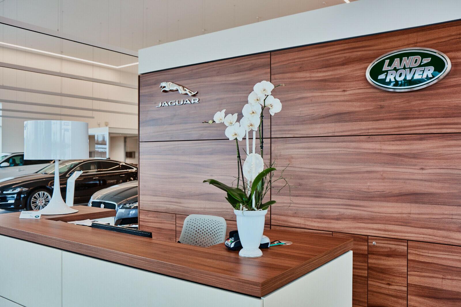 showroom-image-main