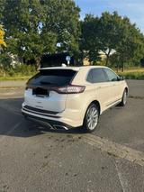 Ford Edge 2,0 4x4 Vignale Pano AHK 8fachB.Top Zustand - Ford Edge Vignale mit Diesel-Antrieb