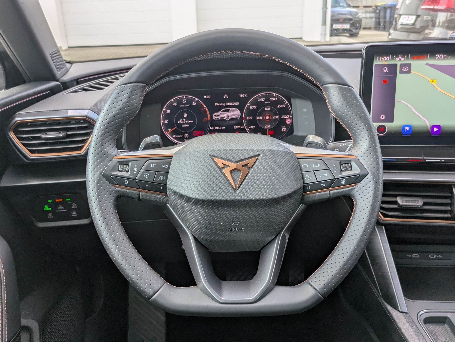 Fahrzeugabbildung CUPRA Leon 1.5 eTSI DSG MATRIX-LED*ACC*APP*KAMERA*18"