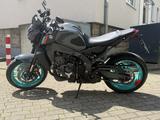 Yamaha MT 09 wie NEU mit sehr vielen Extras - Yamaha Motorräder in Bochum