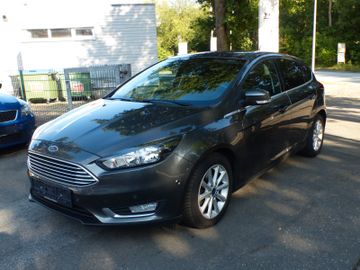 Ford Focus - 1