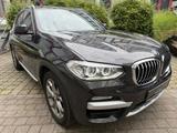 BMW X3 xDrive 20 d xLine | Pano | AHK | HUD | AHK - Behindertengerechte BMW X3