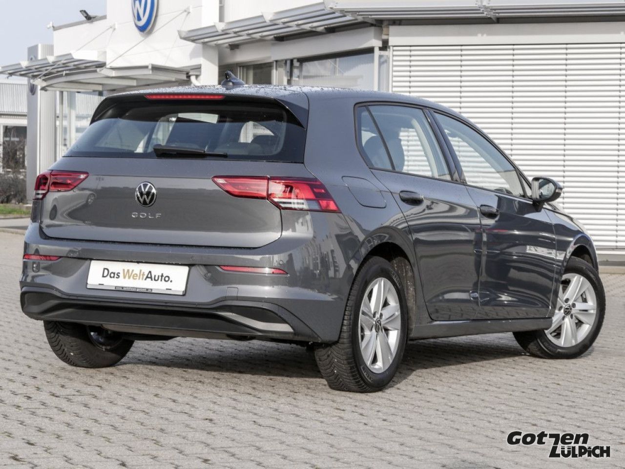 Fahrzeugabbildung Volkswagen Golf VIII Life 1.5 TSI Navi Travel Assist PDC