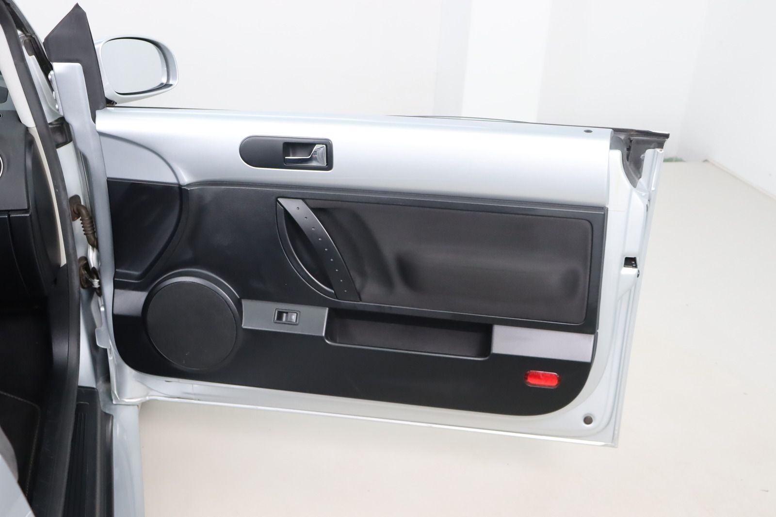 Fahrzeugabbildung Volkswagen New Beetle 1.6 Freestyle Cabriolet * Klima * PDC