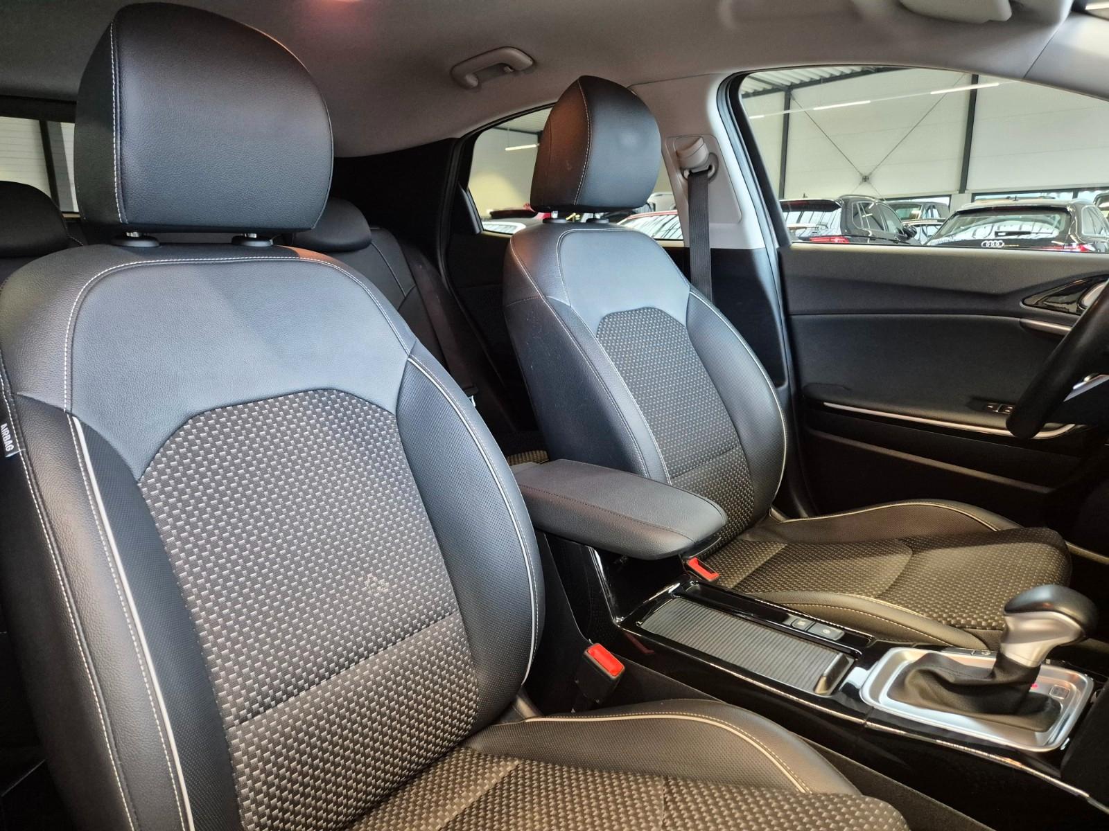 Kia XCEED AUT TEILLEDER NAVI SITZHZ CAMERA SPURPAKET