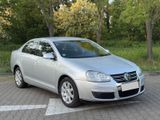Volkswagen Jetta 1.9 TDI 105 PS ! AHK ! TÜ... - Volkswagen Jetta aus 2006: TDI