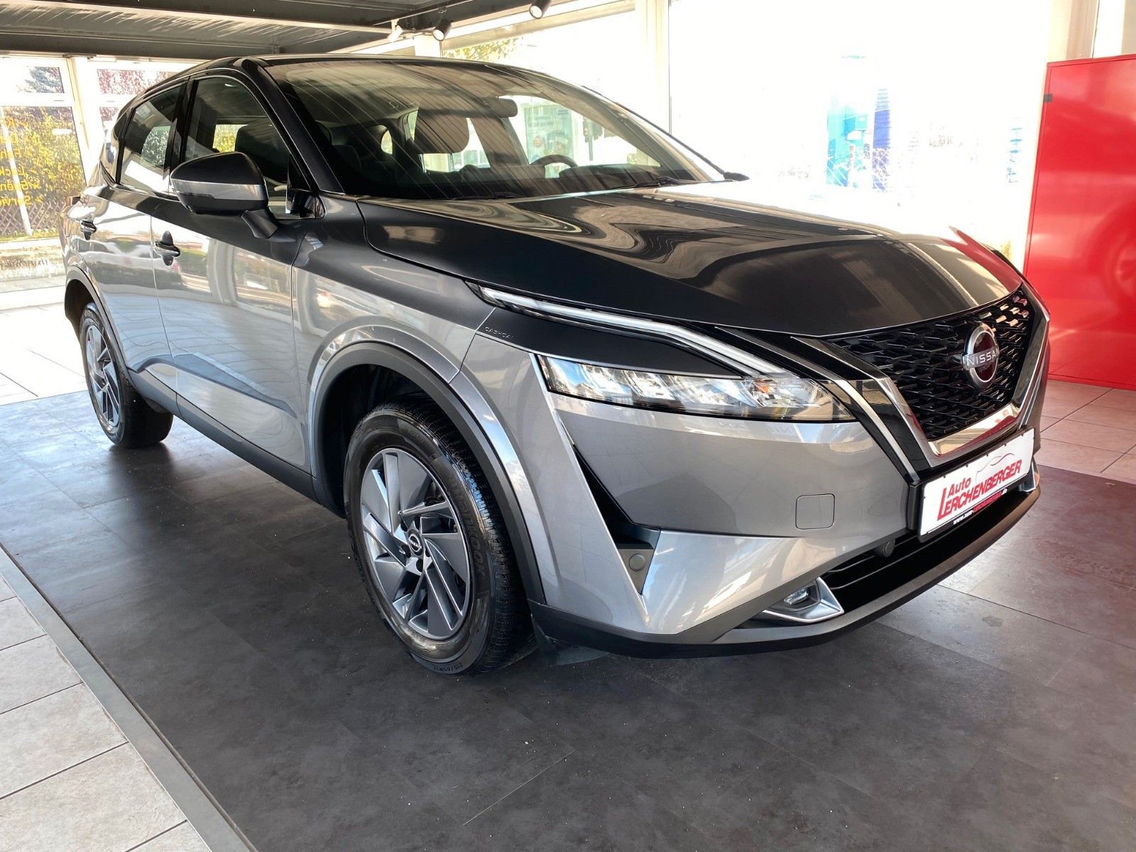 Nissan Qashqai 1.3 DIG-T MHEV 140PS Navi & Winterpaket