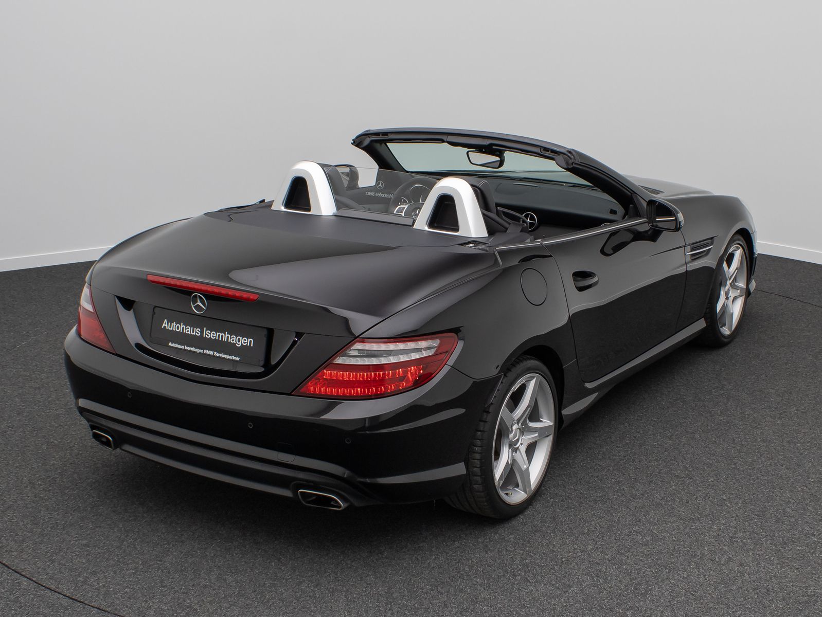 Fahrzeugabbildung Mercedes-Benz SLK 200 BlueEffic AMG PDC Tempomat Navi Leder LM