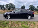 Volvo S60 2.0 D3 Summum Xenon Leder Navi SHZ - Volvo S60 Summum mit Diesel-Antrieb