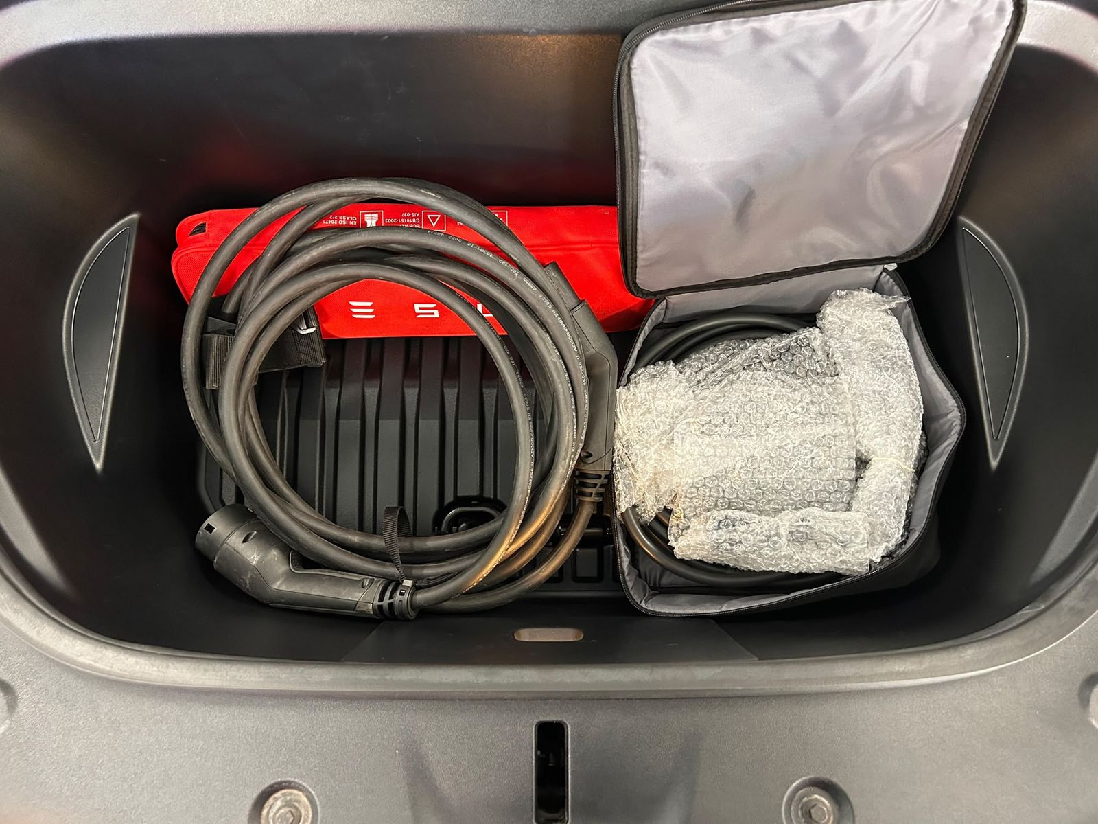 Tesla Model Y Long Range Dual AWD LED+NAV+SHZ+360+ACC+ imagem 3