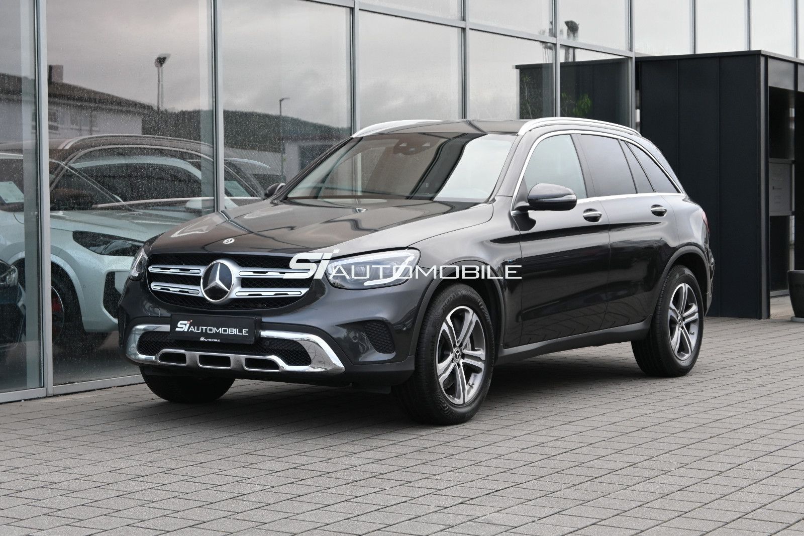 Fahrzeugabbildung Mercedes-Benz GLC 300 de 4MAT. °ACC°AHK°AIRMATIC°HUD°KEYLESS°