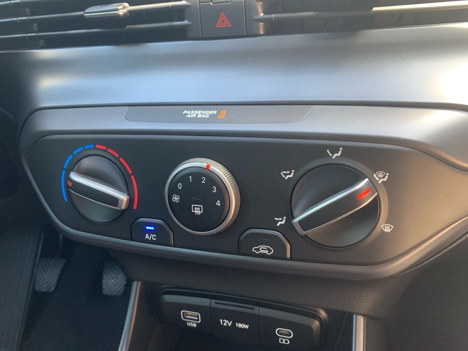 Fahrzeugabbildung Hyundai BAYON 1.0 T-GDI Select Navi Kamera Allwetter
