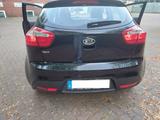 Kia Rio 1.4 109 PS - Unfallfrei - 2. Hand - gepflegt - Kia Rio mit Benzin-Antrieb: Limousine, 1.2