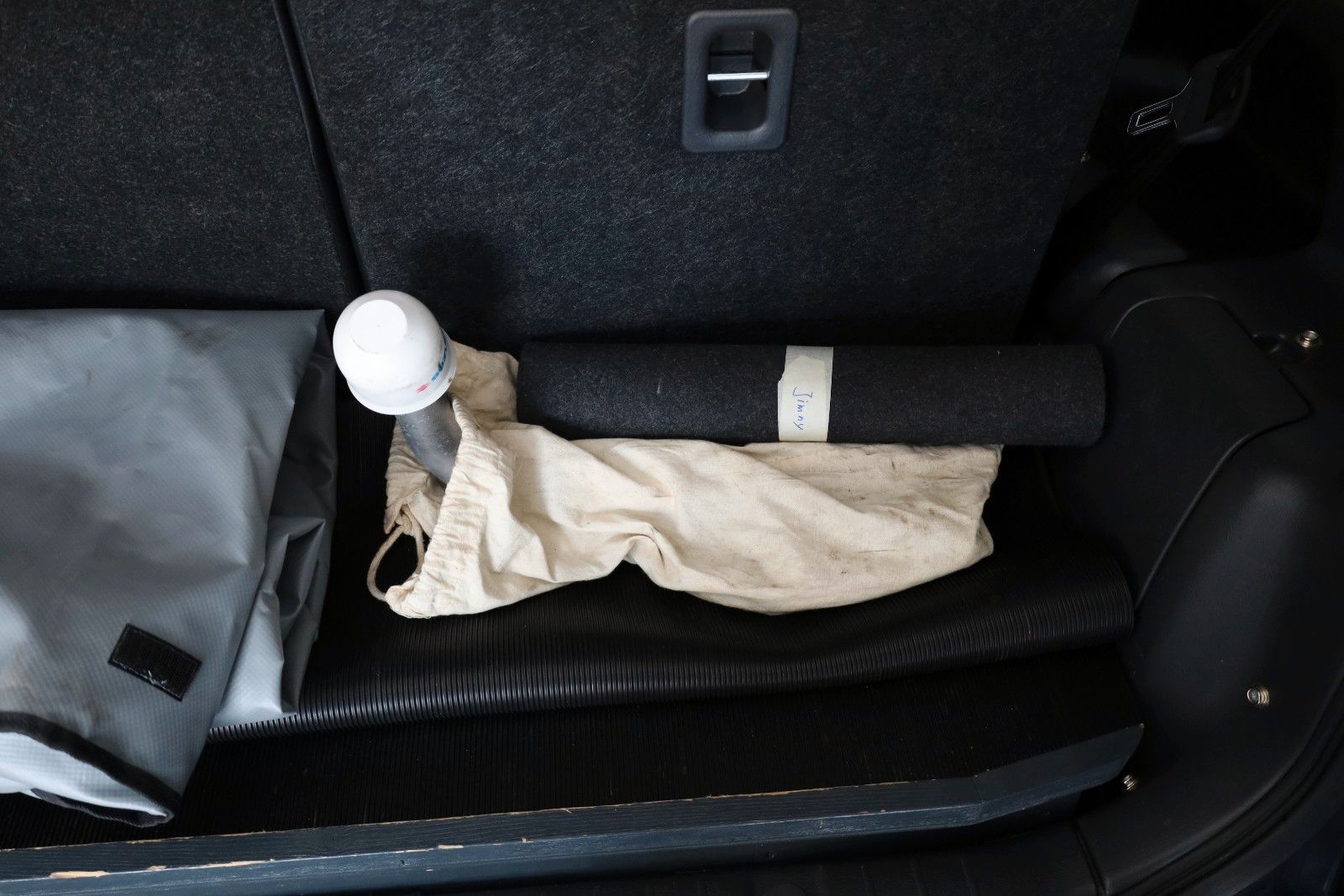 Fahrzeugabbildung Suzuki Jimny Ranger Style 4 Sitzer,AHK,Allwetter Reifen