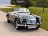 MG 1600 - MG MGA mit Benzin-Antrieb: Cabrio