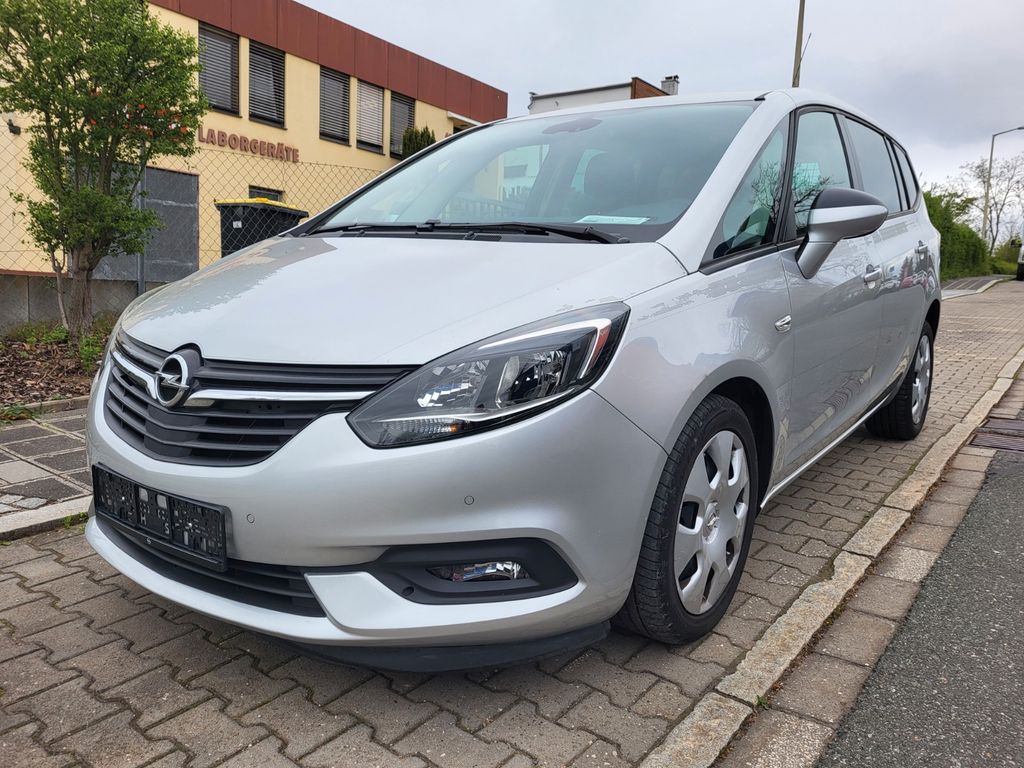 Image of Opel Zafira Tourer