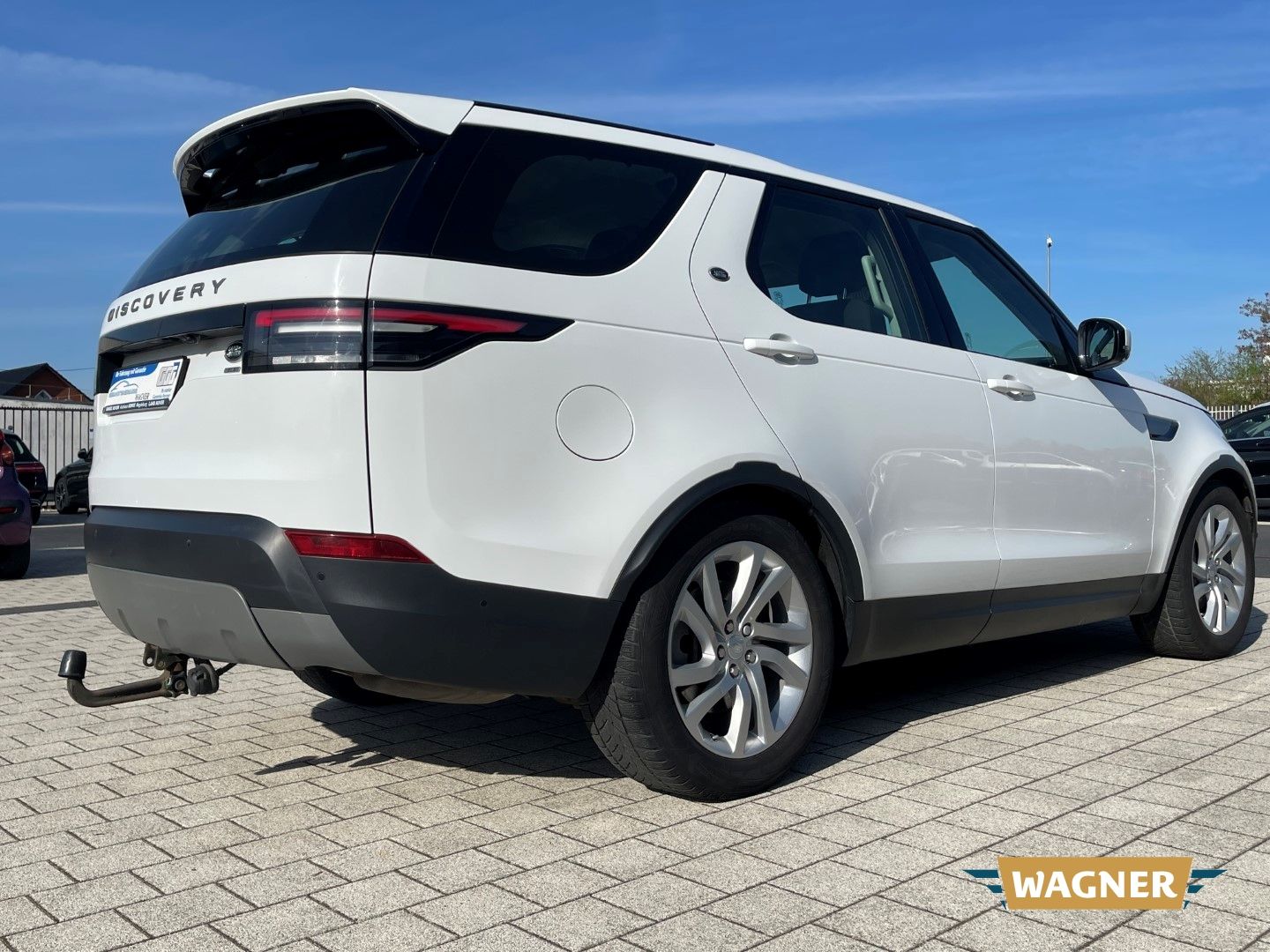 Fahrzeugabbildung Land Rover Discovery 5 SE SDV6 7-Sitzer Keyless