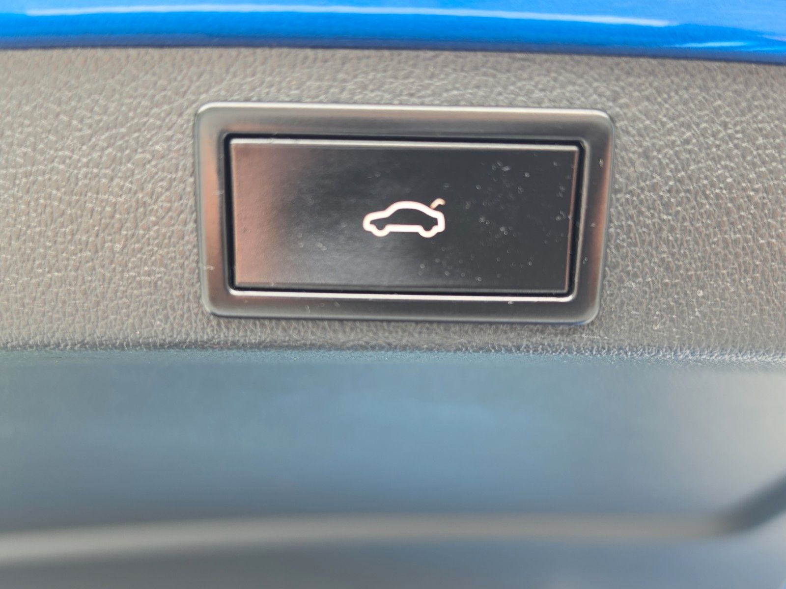 Fahrzeugabbildung SKODA Octavia Combi Ambition Apple CarPlay und Android