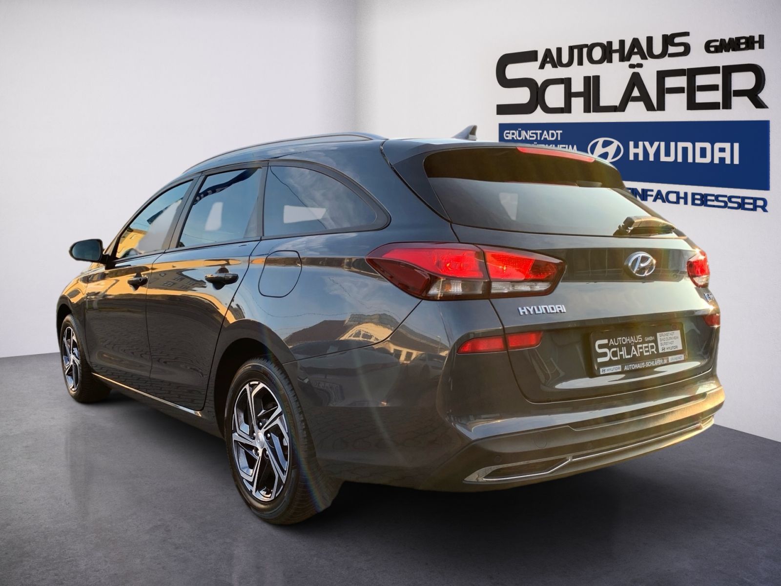 Fahrzeugabbildung Hyundai i30 Kombi 1.0 T-GDI 7-DCT Edition 30