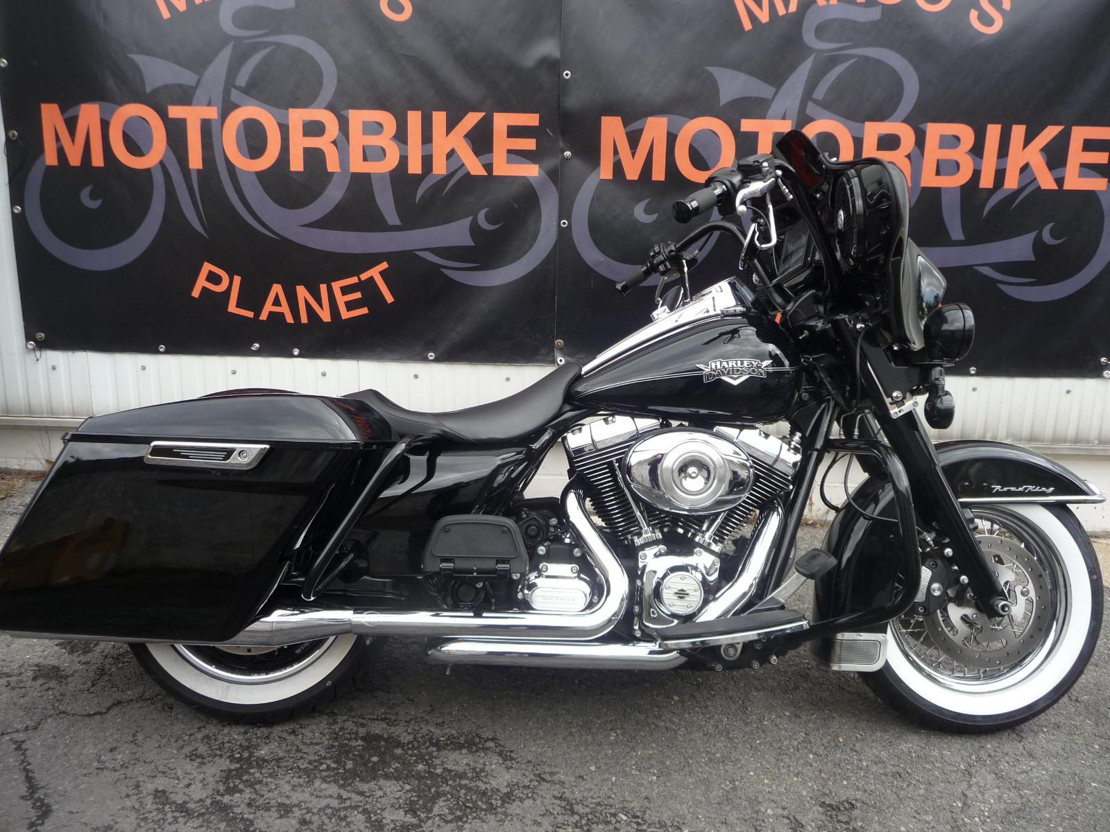 Harley-Davidson Road King Classic Vance+Hines