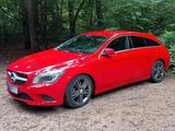 Mercedes-Benz CLA 200 Shooting Brake CLA 200 Urban Shootin... - rote Mercedes-Benz CLA 200 Shooting Brake
