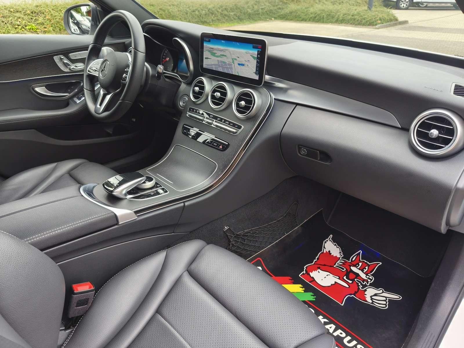 Fahrzeugabbildung Mercedes-Benz C300d T 4Matic Multibeam/Sound/Memory/StandHz