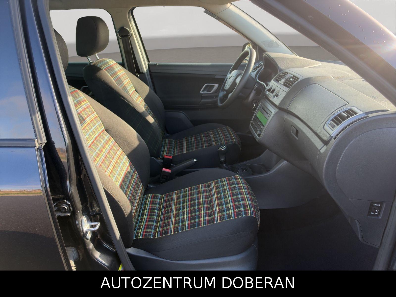 Skoda Fabia 2012 — photo 15