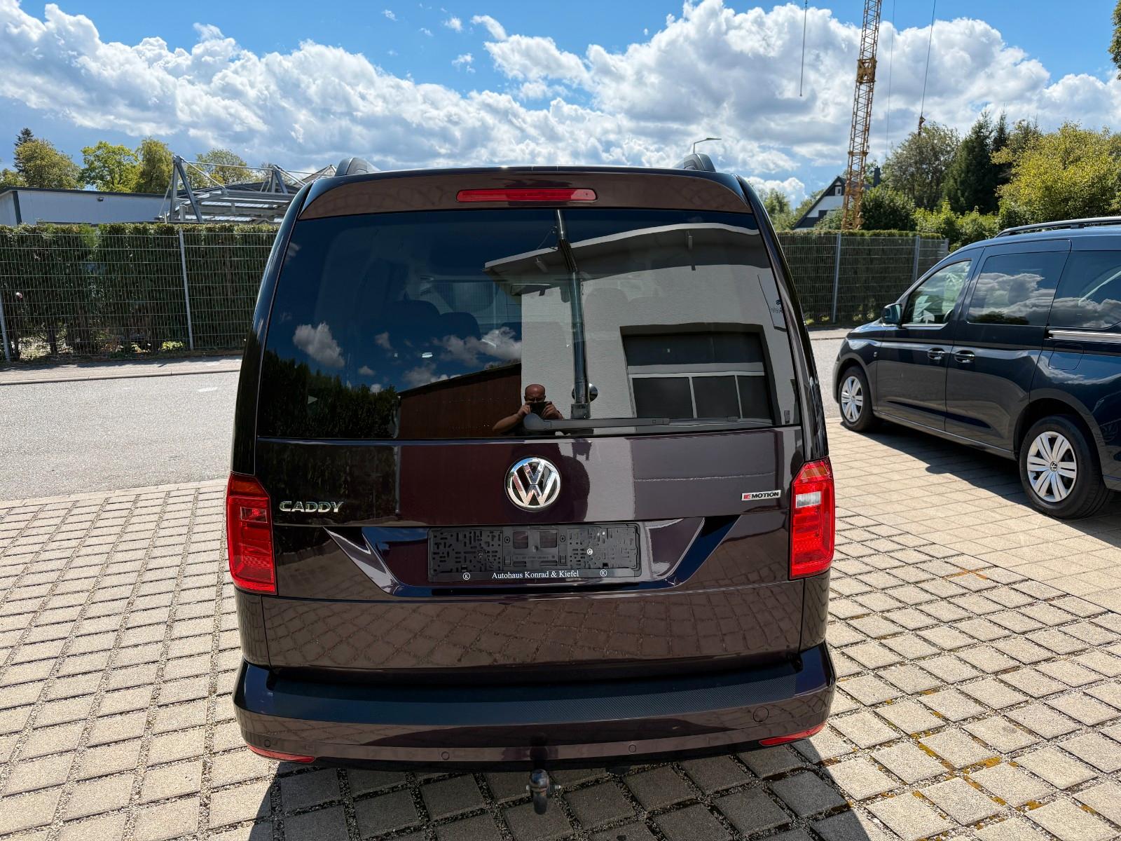 Volkswagen Caddy 5-Sitzer/4Motion/Klima/AHK/Standheizung