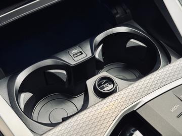 صورة مصغرة 36 لـ 2023 BMW M240I
