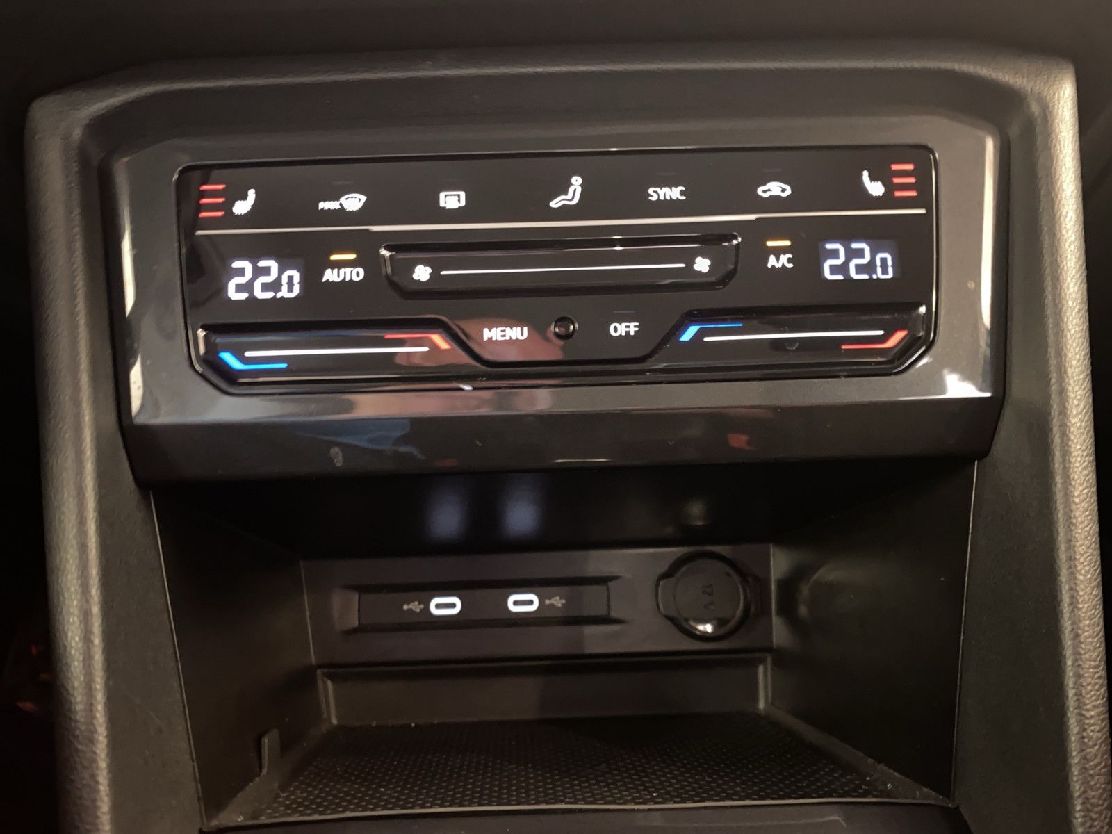Volkswagen Tiguan Elegance eHybrid - DSG - eKLAPPE - APP - foto 15