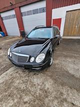 Mercedes-Benz E350 W211 LPG AHK - Mercedes-Benz E 350 mit LPG-Antrieb