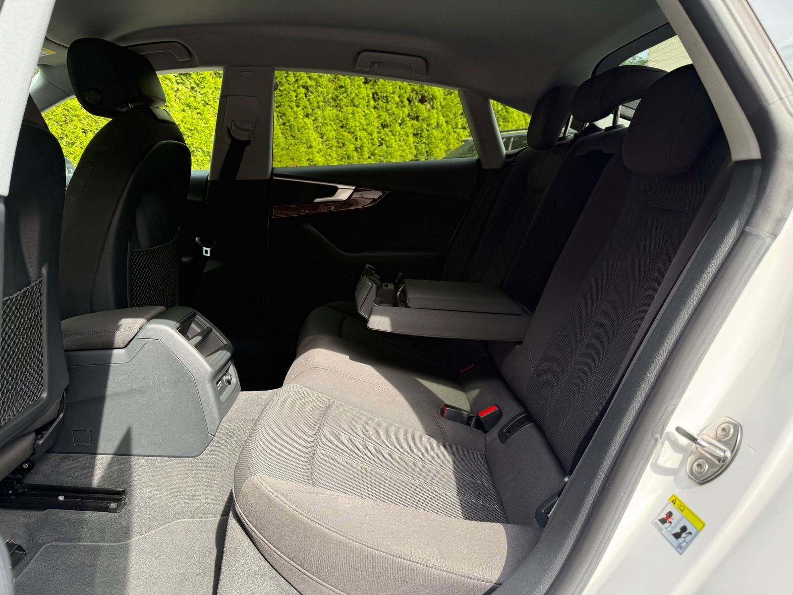 Fahrzeugabbildung Audi A5 Sportback 35 TDI S Line LED+NAV+ACC+SHZ+DAB+