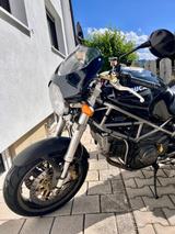 Ducati Monster S i.e.  M2 - DUCATI 2000 MONSTER