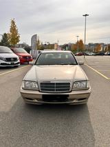 Mercedes-Benz C 180 CLASSIC SELECTION Classic Selection - gebrauchte Mercedes-Benz C 180 aus dem Jahr 2000