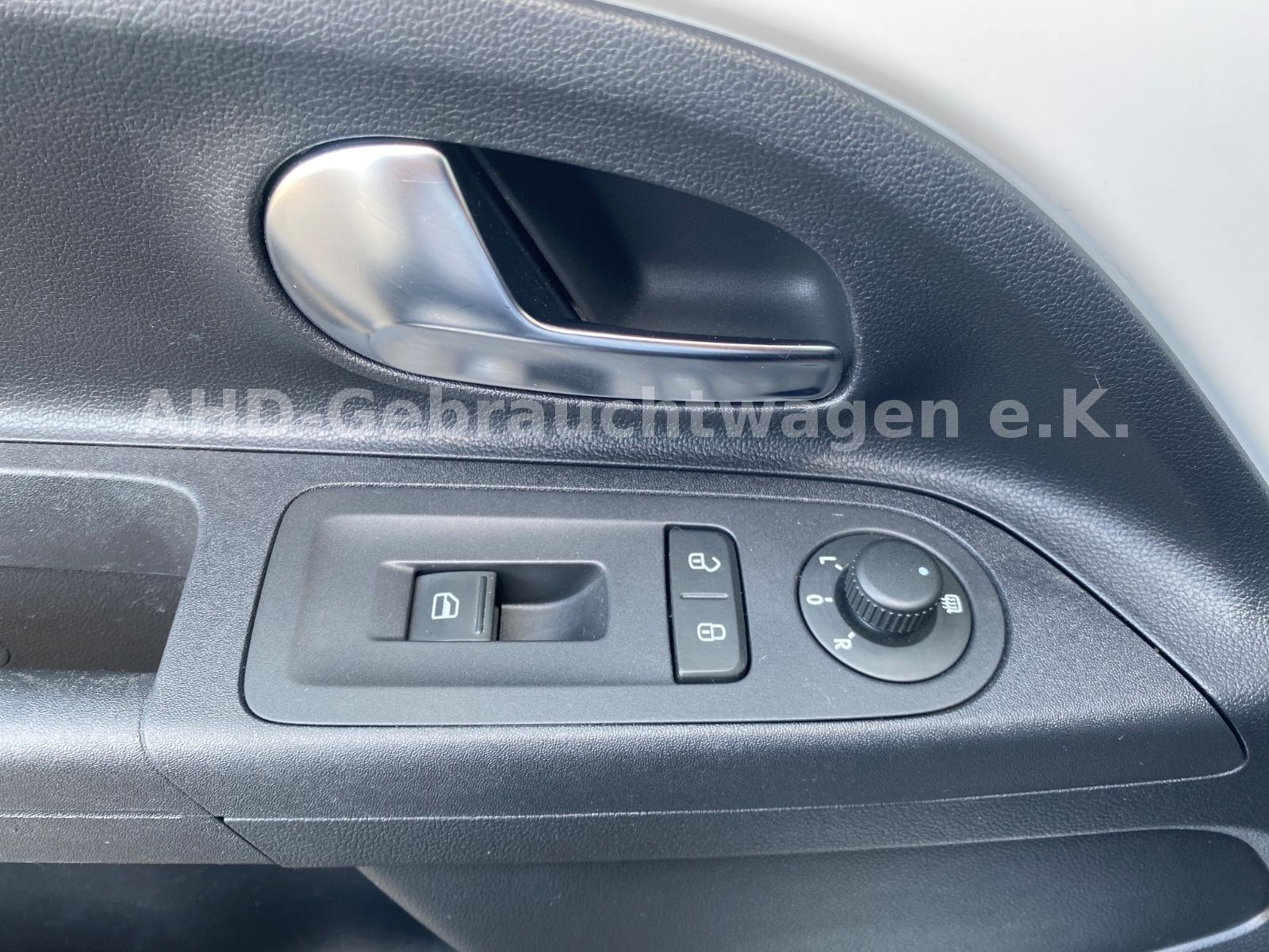 Fahrzeugabbildung SKODA Citigo Elegance Navi SHZ PDC Tempomat Alufelgen