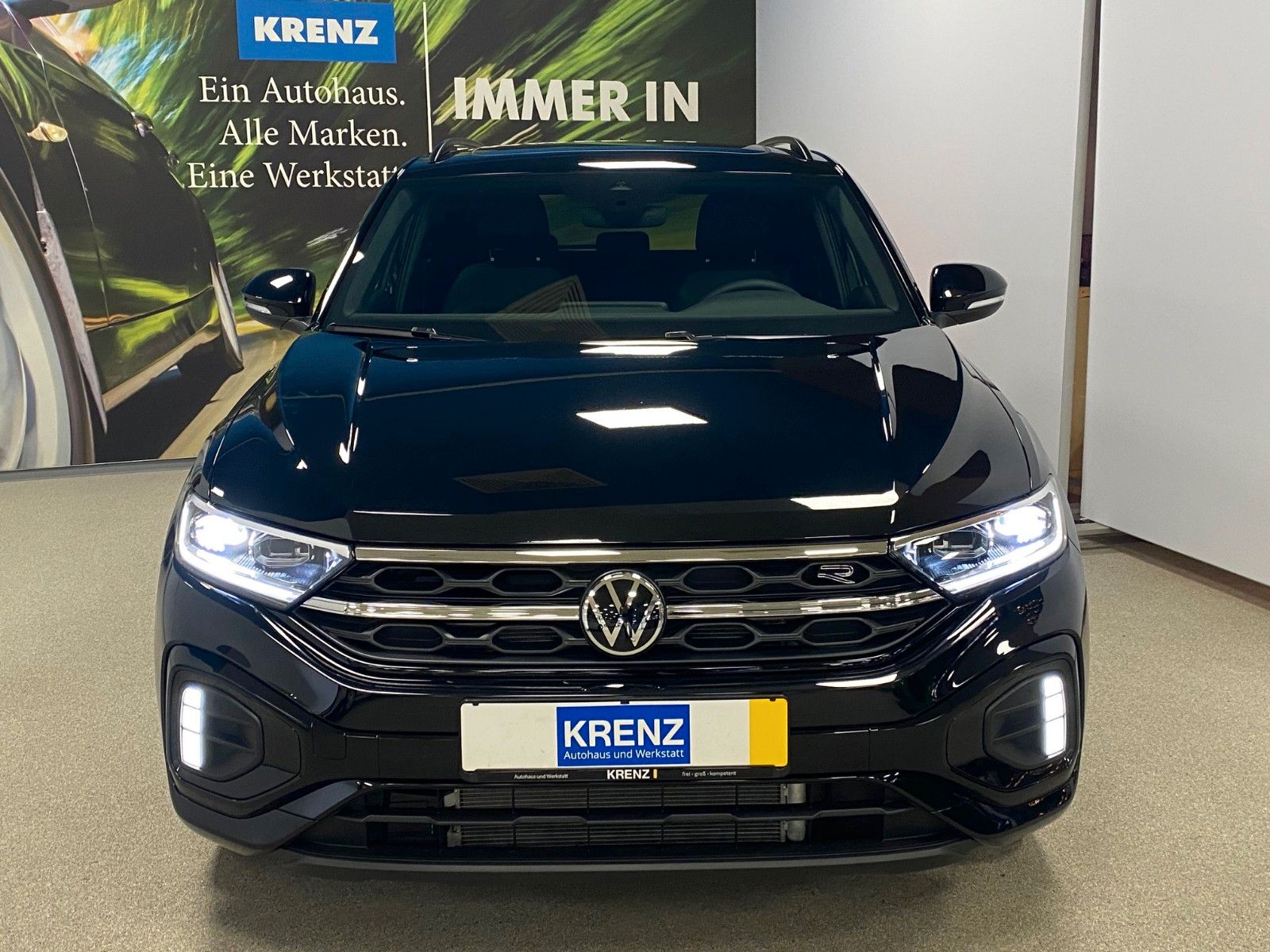 Fahrzeugabbildung Volkswagen T-Roc 2.0 TSI DSG 4MOTION R-Line+AHK+Black Style