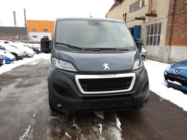 Peugeot Boxer Kasten 330 L1H1 Pro BlueHDi 120 Stop&Start