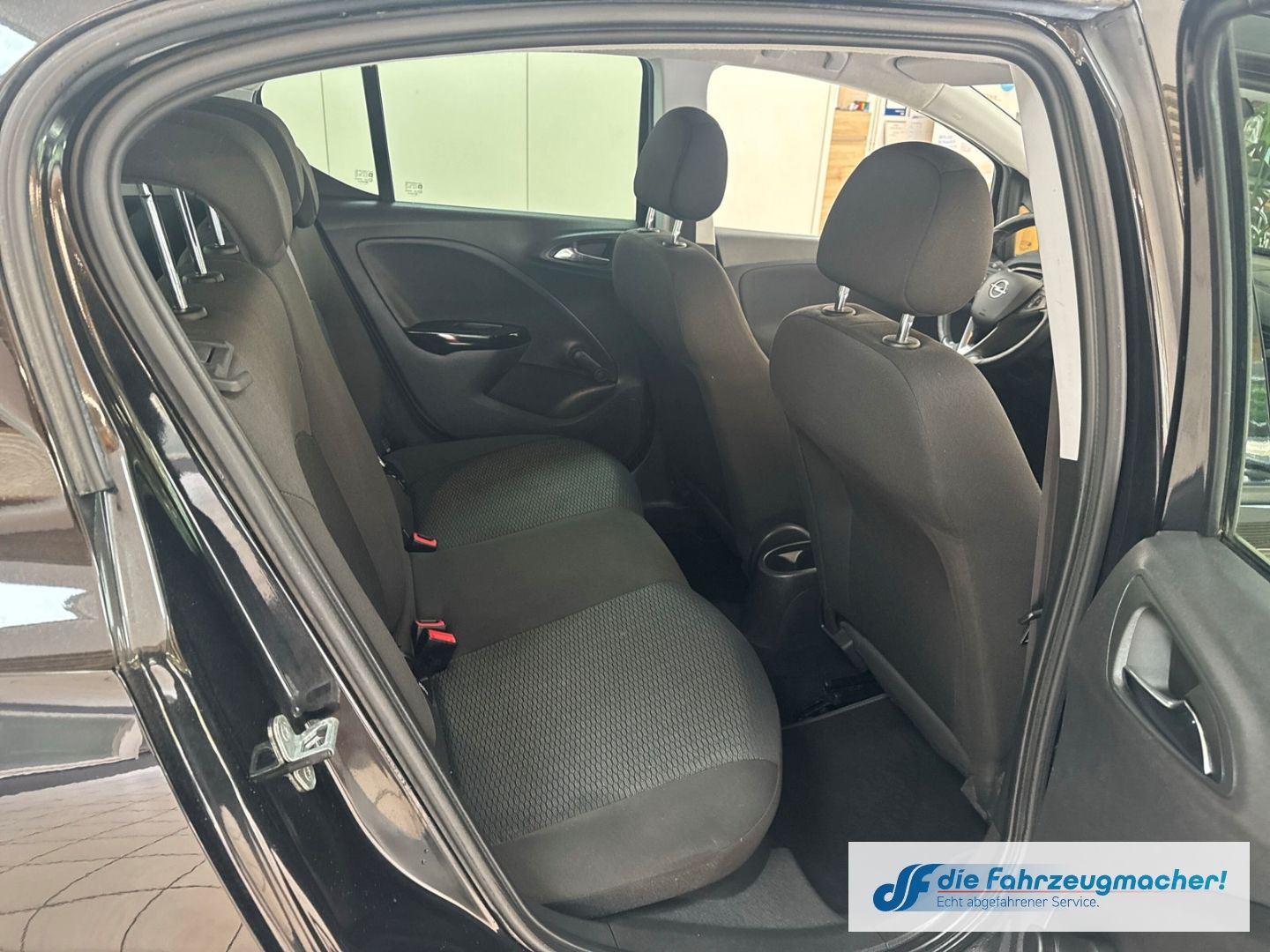 Fahrzeugabbildung Opel Corsa E Active Apple CarPlay Android Auto SHZ Le