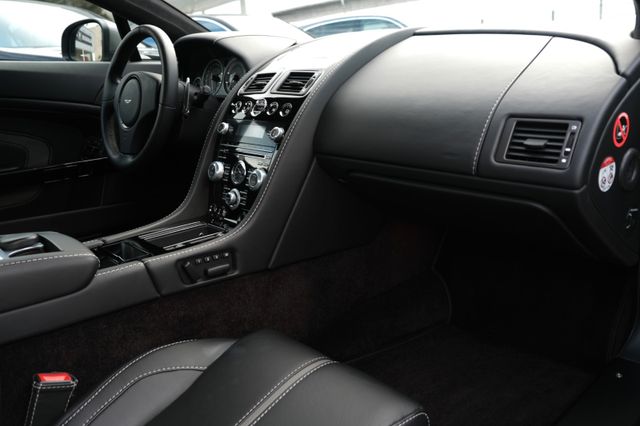 Fahrzeugabbildung Aston Martin V12 Vantage 6.0 S/Deutsch/AM SH/Neuzustand